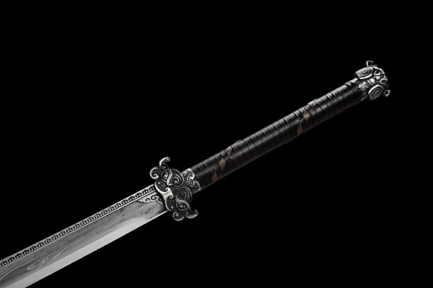 Beast demon oxtail knife