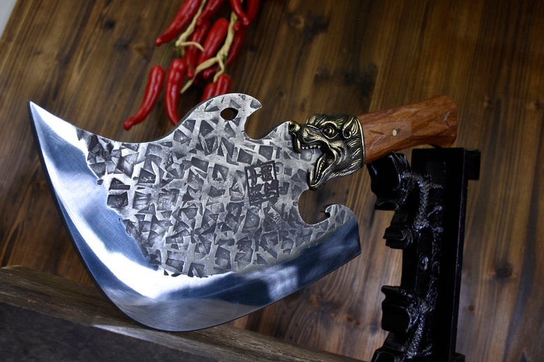 Tiger-headed bone chopper